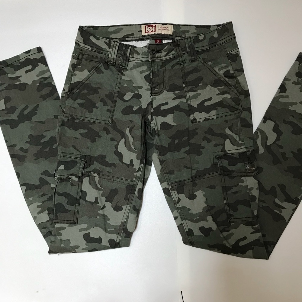 Camouflage skinny jeans